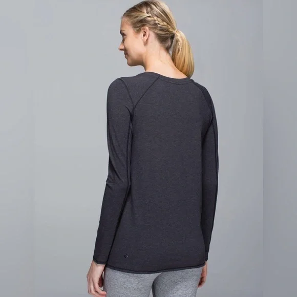 L- 108 🍋 Lululemon’s 🍋 Find Your Zen Long Sleeve
Heathered Black - Picture 2 of 9